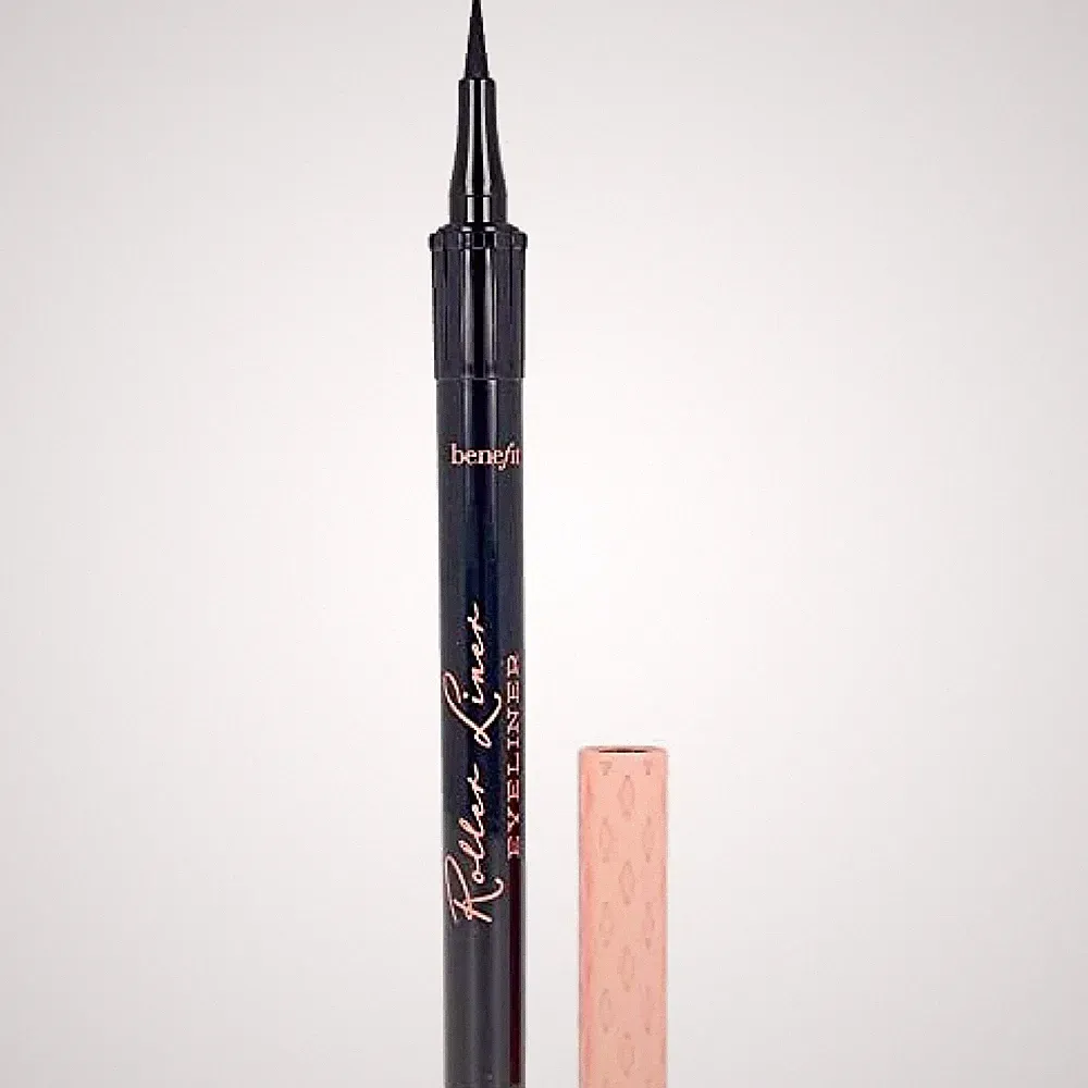 Benefit Roller Liner Matte Liquid Eyeliner Waterproof Long Lasting 003 Oz Black